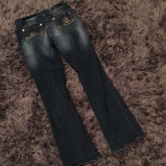 Seven7 blue denim jeans. Slim boot cut. EUC! - Picture 6 of 9